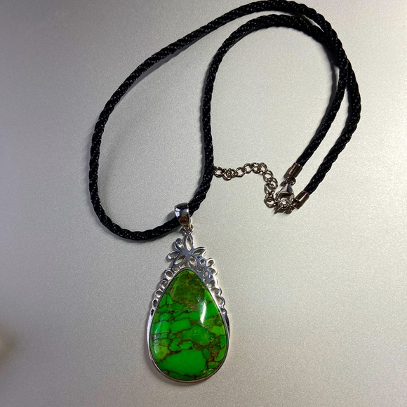 Paul Deasy Copper Infused Green Turquoise Sterling Silver Pendant on black cord - Picture 2 of 3